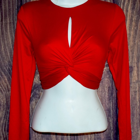 Red top with a knotted bottom long sleeve - Picture 1 of 2